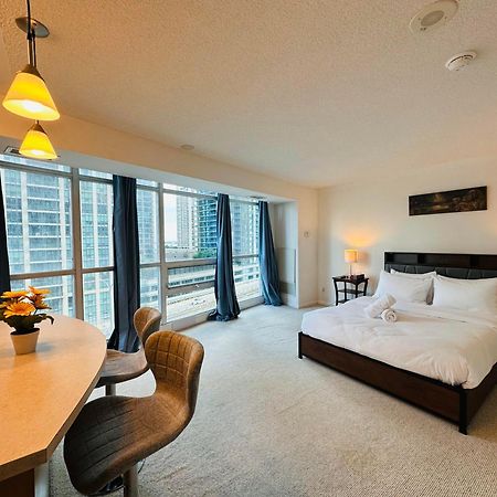 Rivetstays - The Yonge Торонто Экстерьер фото