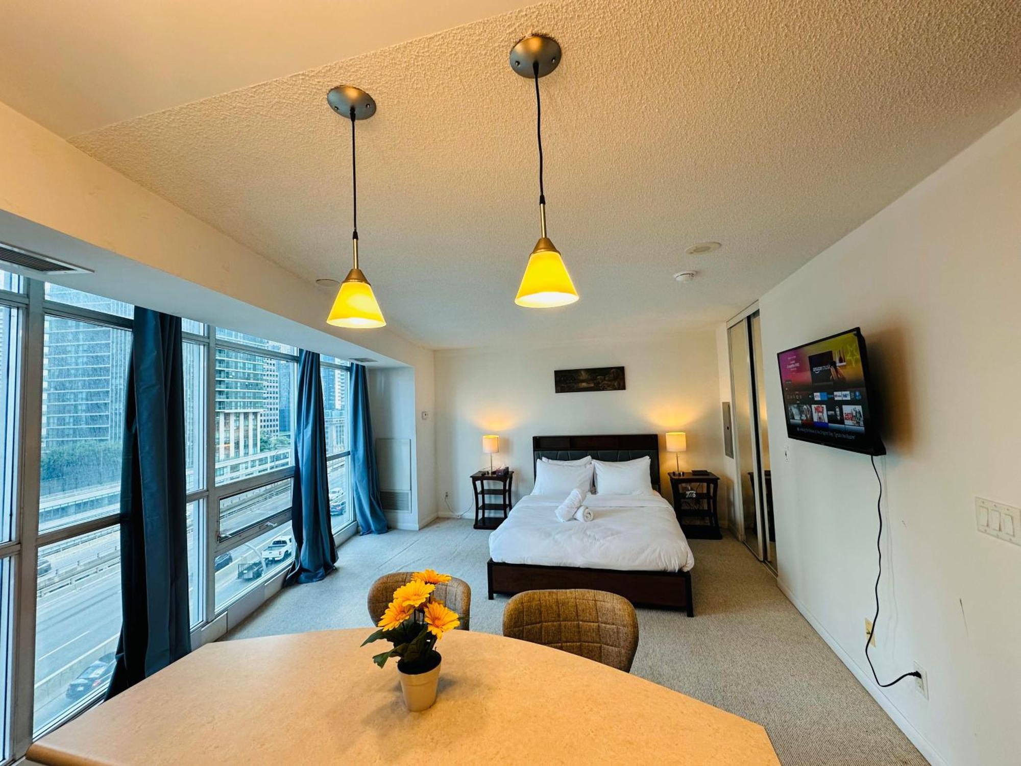 Rivetstays - The Yonge Торонто Экстерьер фото